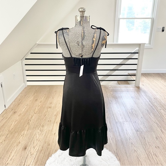 NWT XS Nine West black satin spaghetti strap fit and flare midi dress - Picture 4 of 8